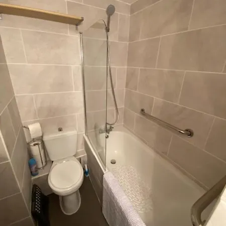 Bradley Stoke Self Contained Ground Floor Бристоль